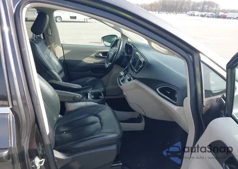 2020 Chrysler Pacifica Touring L from USA, damaged, VIN 2C4RC1BG9LR268909